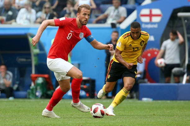 或第六人依 或第六人依